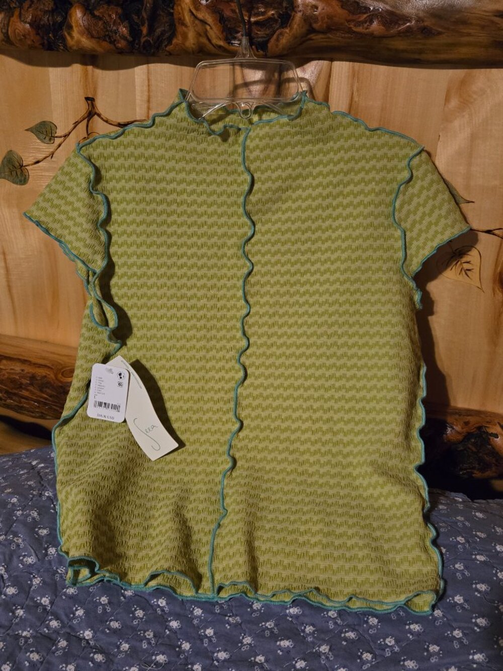 Seea Leo Rashguard Top. NWT - Picture 2 of 7